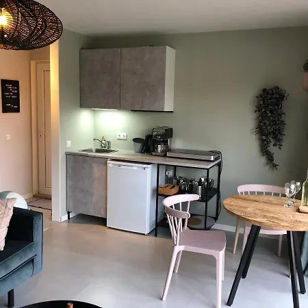 B&B Stien, Fijn Verblijf Aan Open Vaarwater Stiens Exterior photo