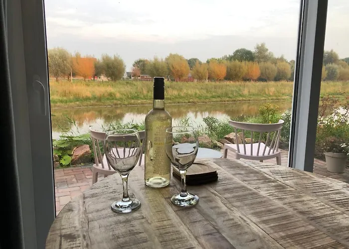 B&B Stien, Fijn Verblijf Aan Open Vaarwater