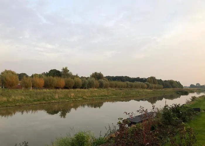 B&B Stien, Fijn Verblijf Aan Open Vaarwater